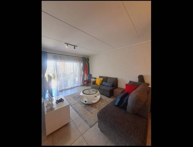 3 BEDROOM APARTMENT FOR SALE IN WATERFALL